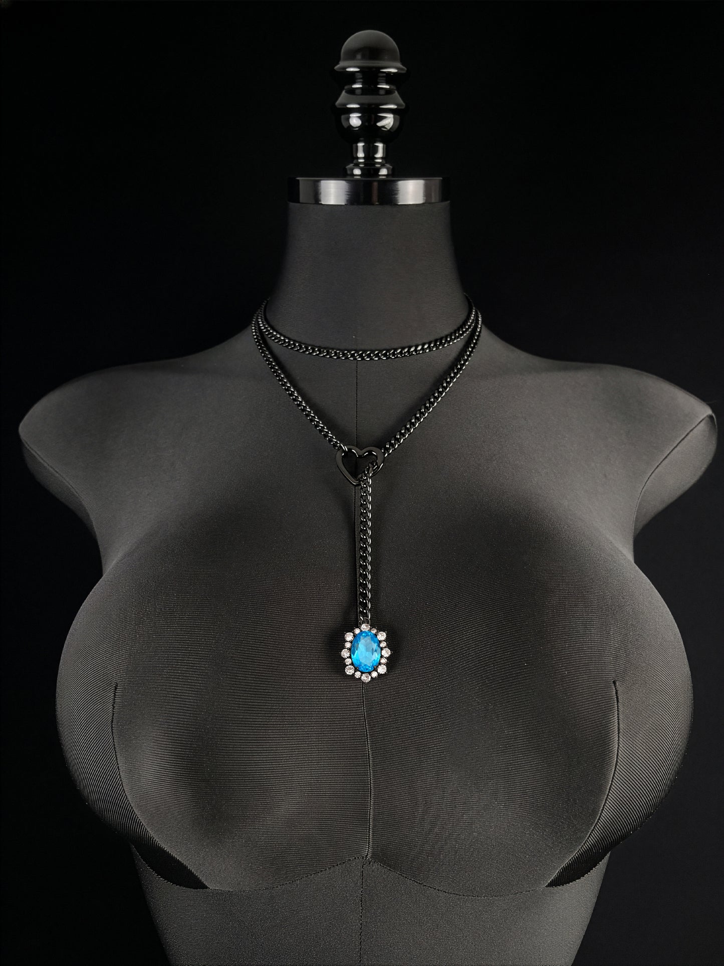 LoveChains™ - Gemstone Charm Loop Choker