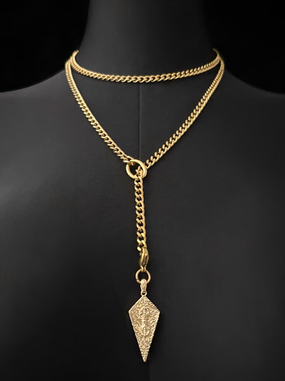 LoveChains™ - Knight’s Shield Loop Choker