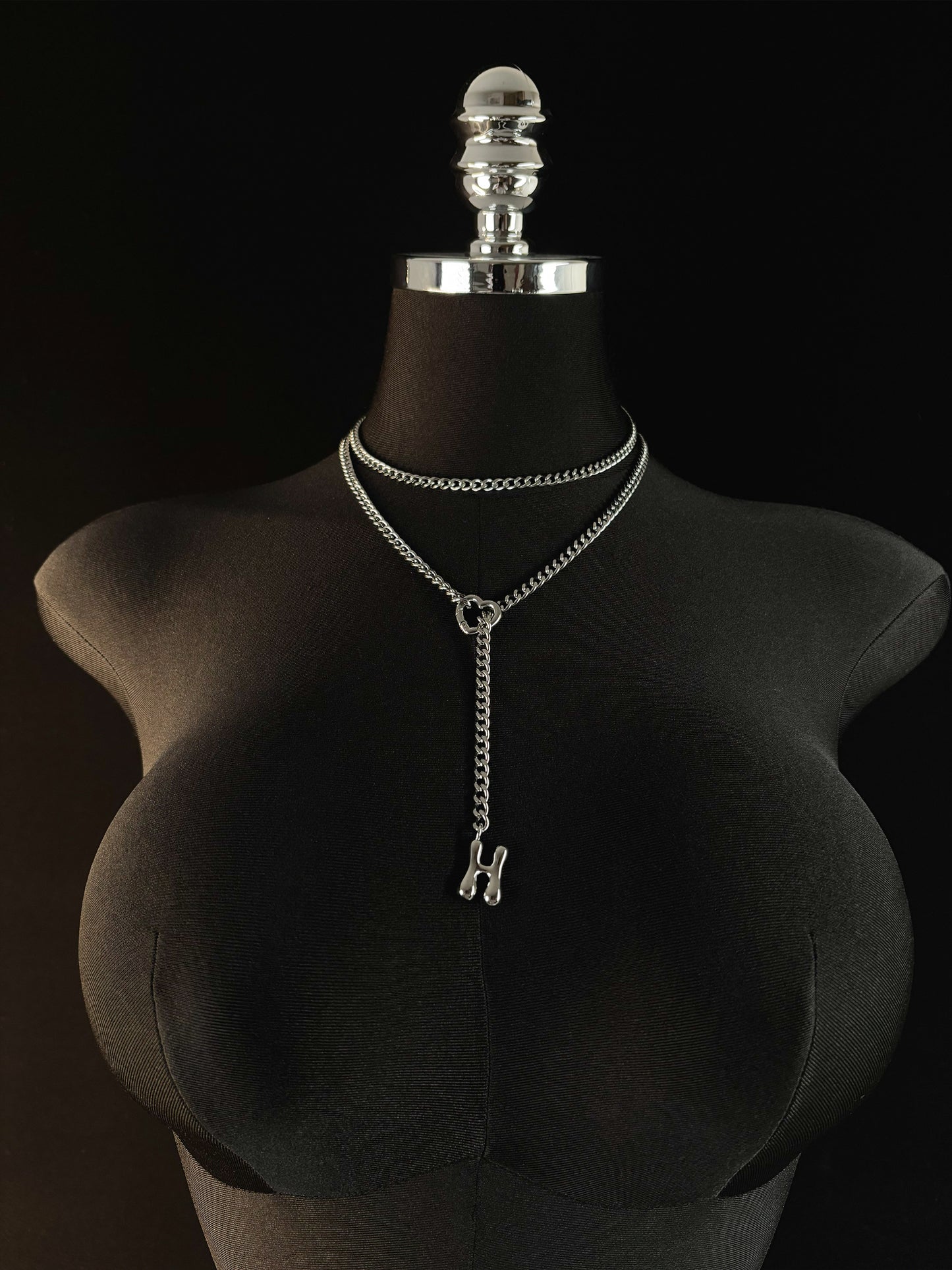 LoveChains™ - Initial Charm Loop Choker