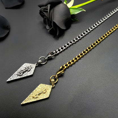 LoveChains™ - Knight’s Shield Slip Chain Choker