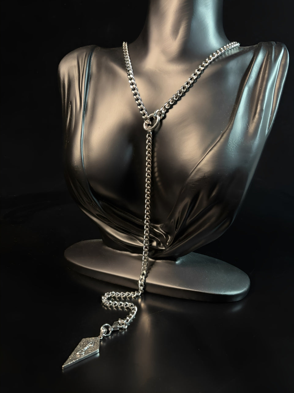 LoveChains™ - Knight’s Shield Slip Chain Choker