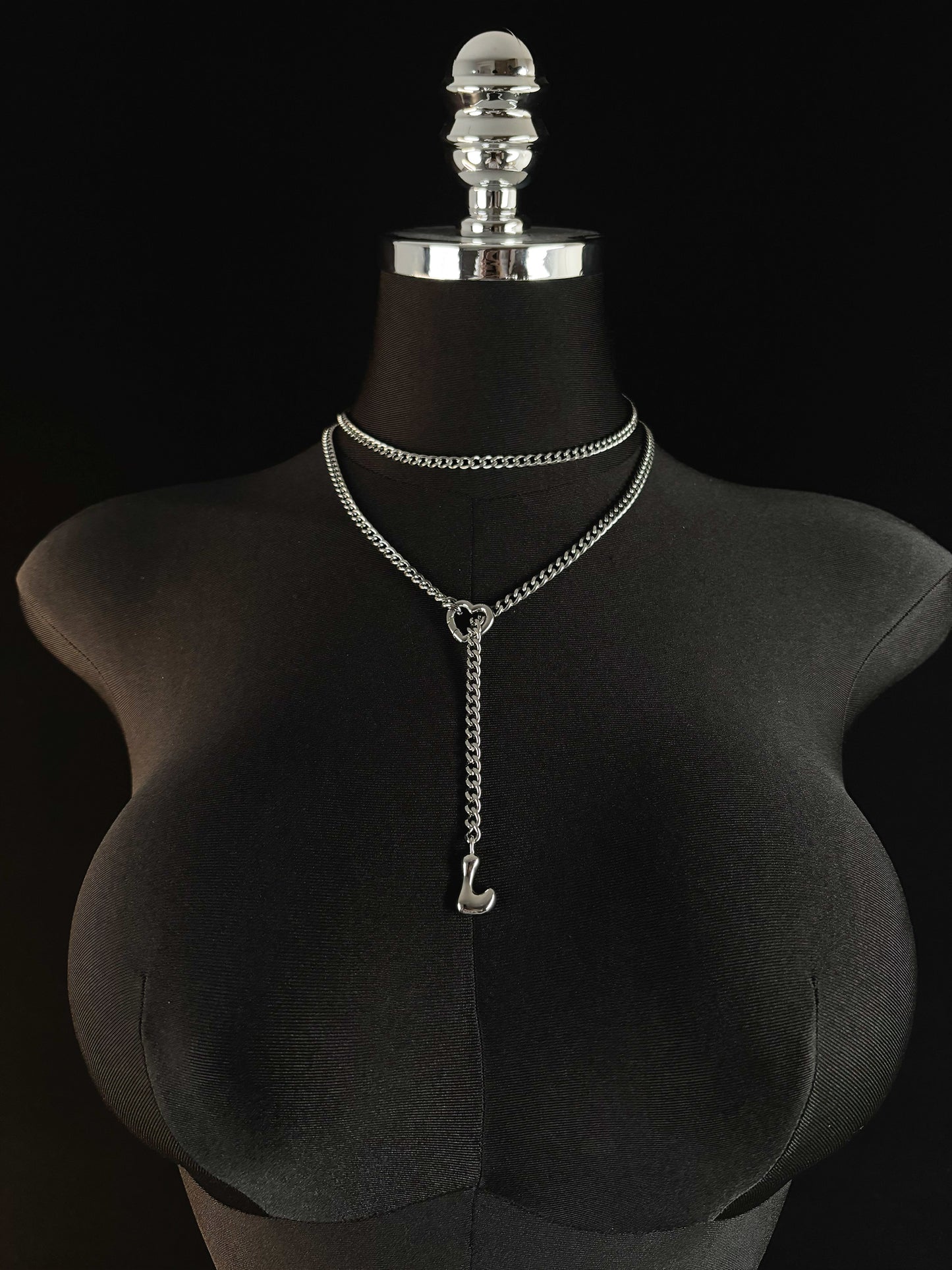 LoveChains™ - Initial Charm Loop Choker