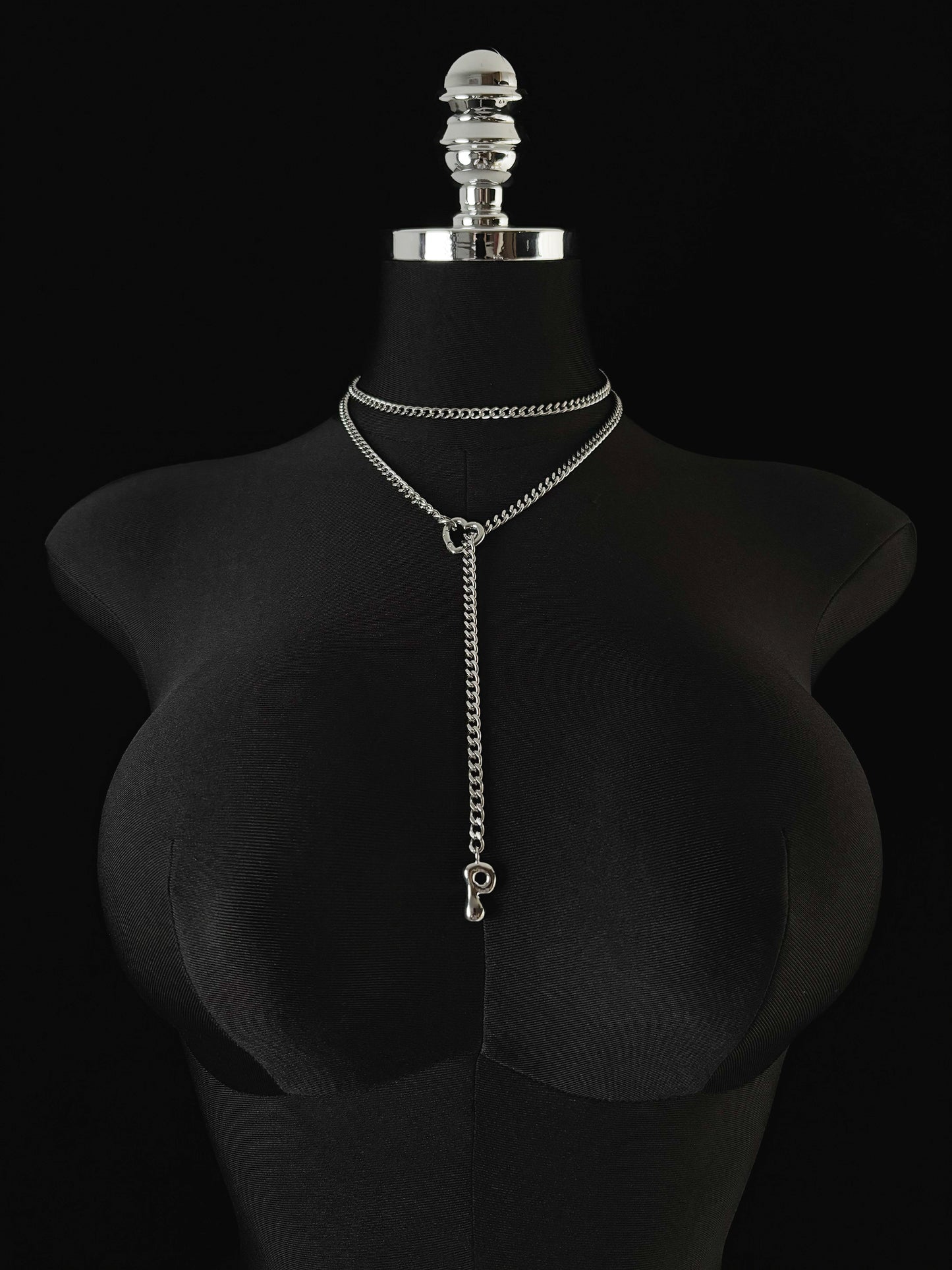 LoveChains™ - Initial Charm Loop Choker