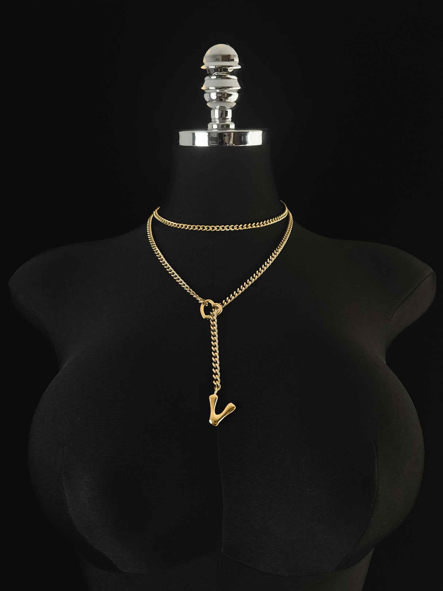 LoveChains™ - Initial Charm Loop Choker