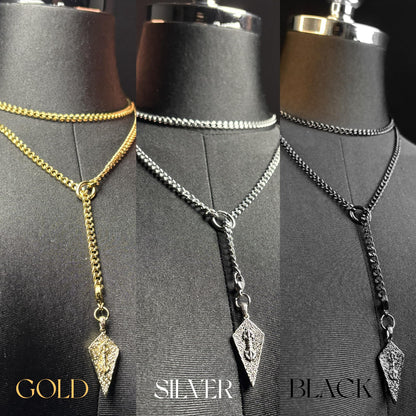 LoveChains™ - Knight’s Shield Loop Choker